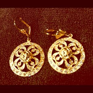 Filigree gold plated earrings.